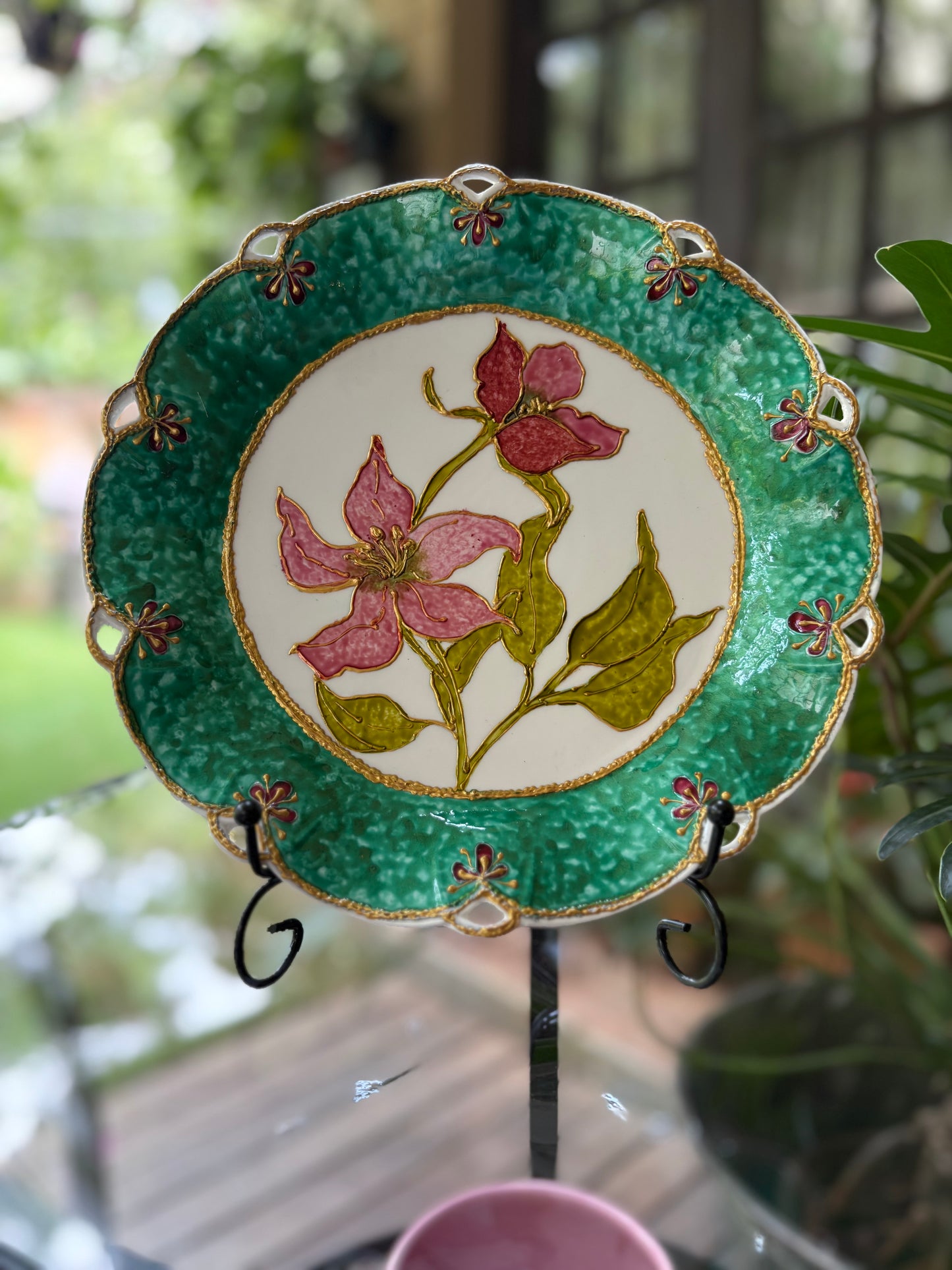 Floral display plate