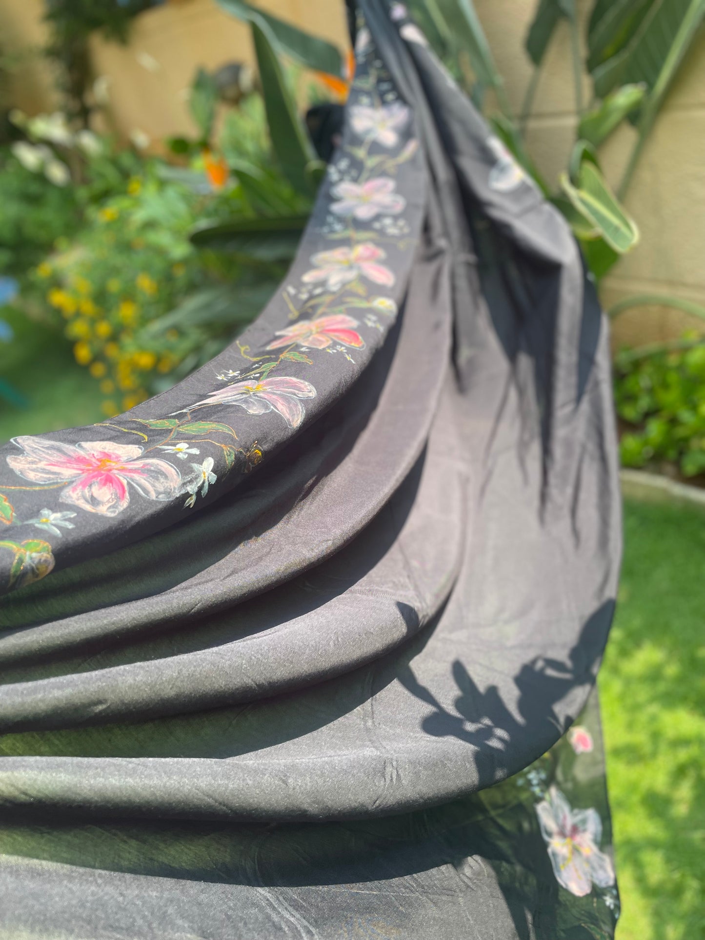 Colored Cotton mulmul dupatta with lace