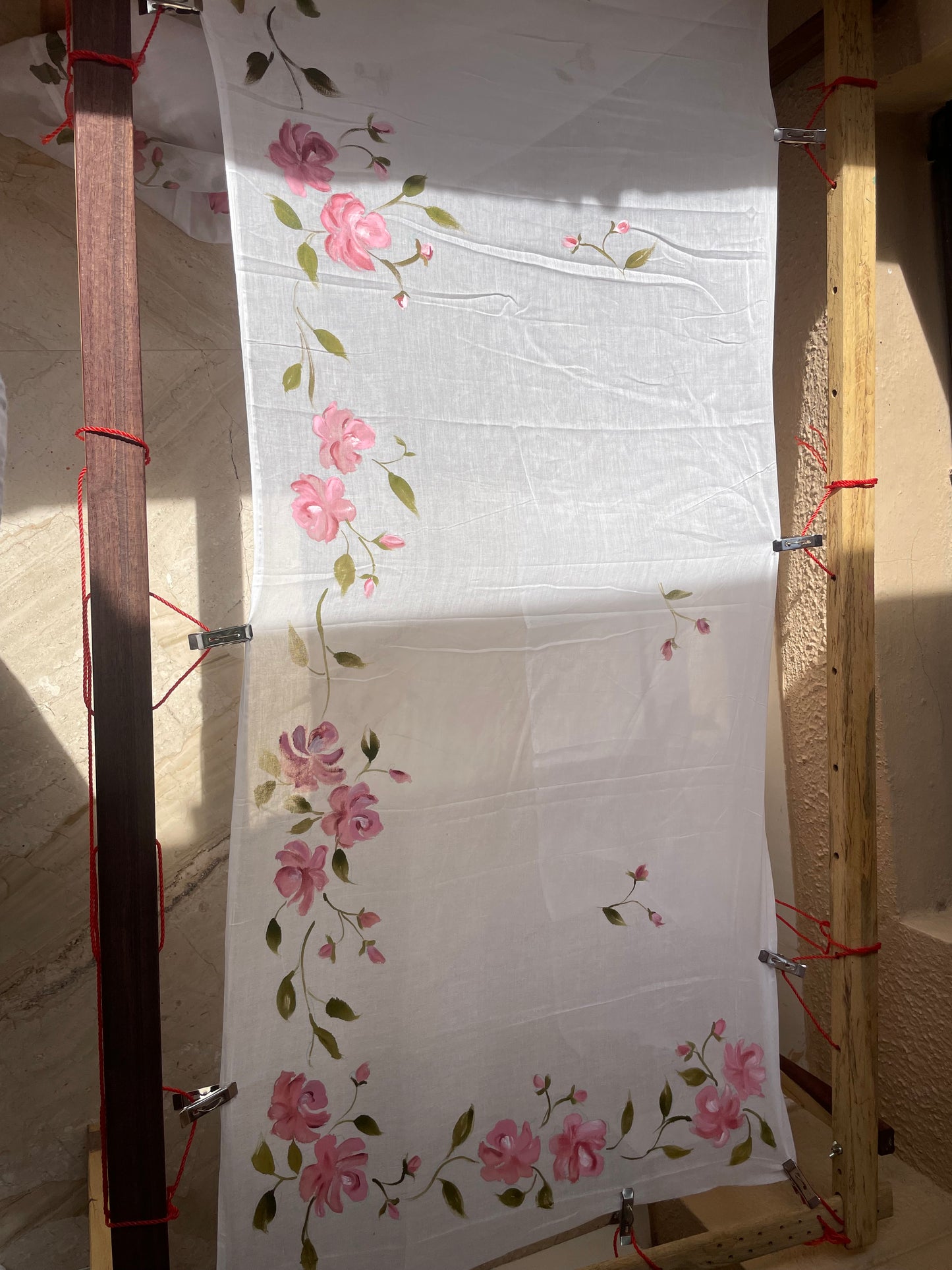 Cotton mulmul dupatta with painted borders